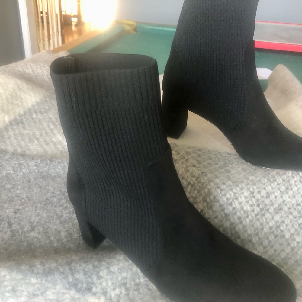New Ann Taylor 11M Black Suede Leather Chelsea Boot
